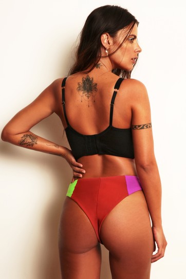 CALCINHA COLORIDA CAVADA CANTERAS